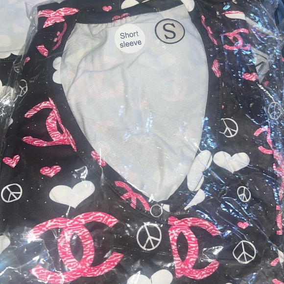 Short sleeve onesies pjs - Picture 1 of 6